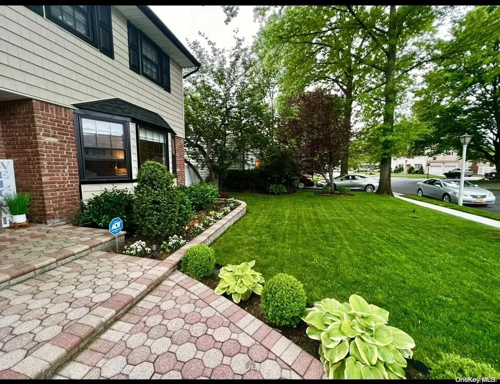 32 Marietta Drive Westbury NY 11590
