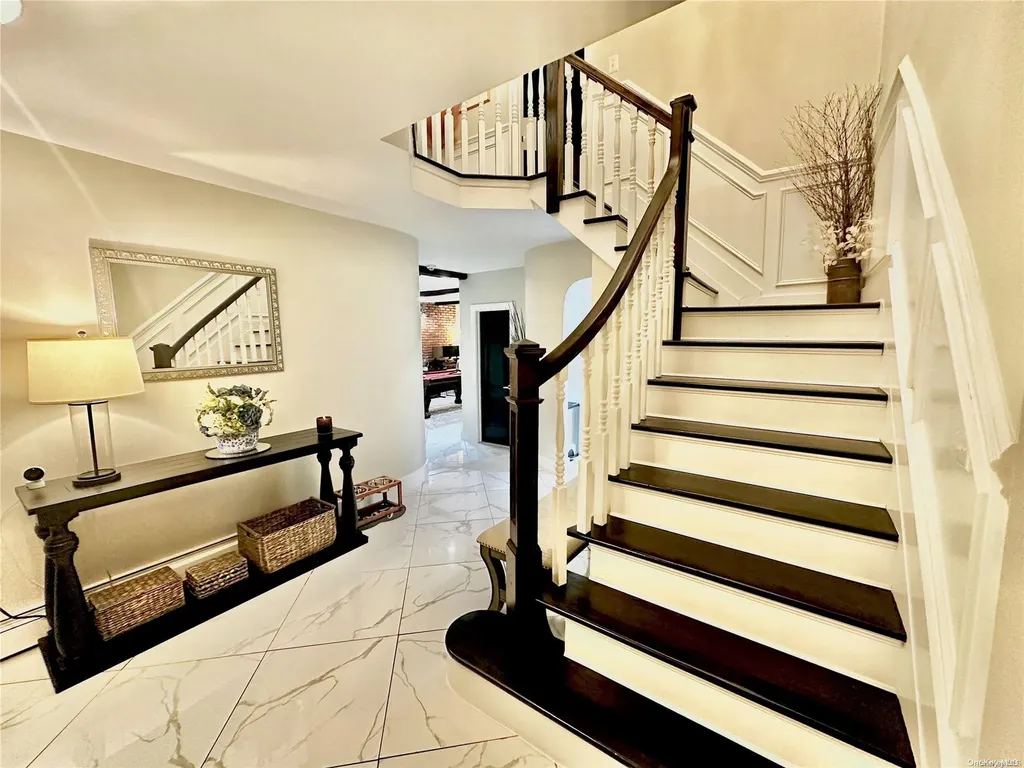 32 Marietta Drive Westbury NY 11590