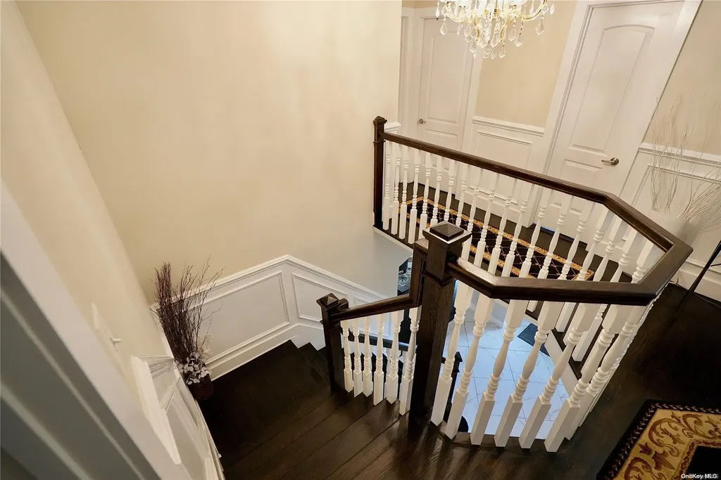 32 Marietta Drive Westbury NY 11590