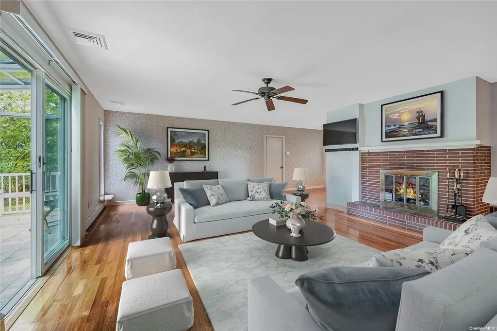 490 Luptons Point Road Mattituck NY 11952