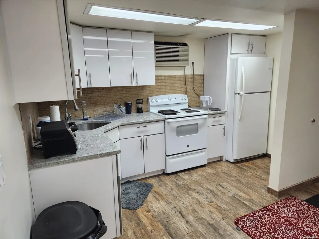 73-04 173 Street Fresh Meadows NY 11366