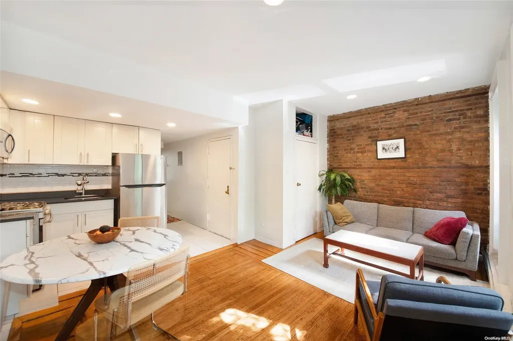 161 Gates Avenue Brooklyn NY 11238