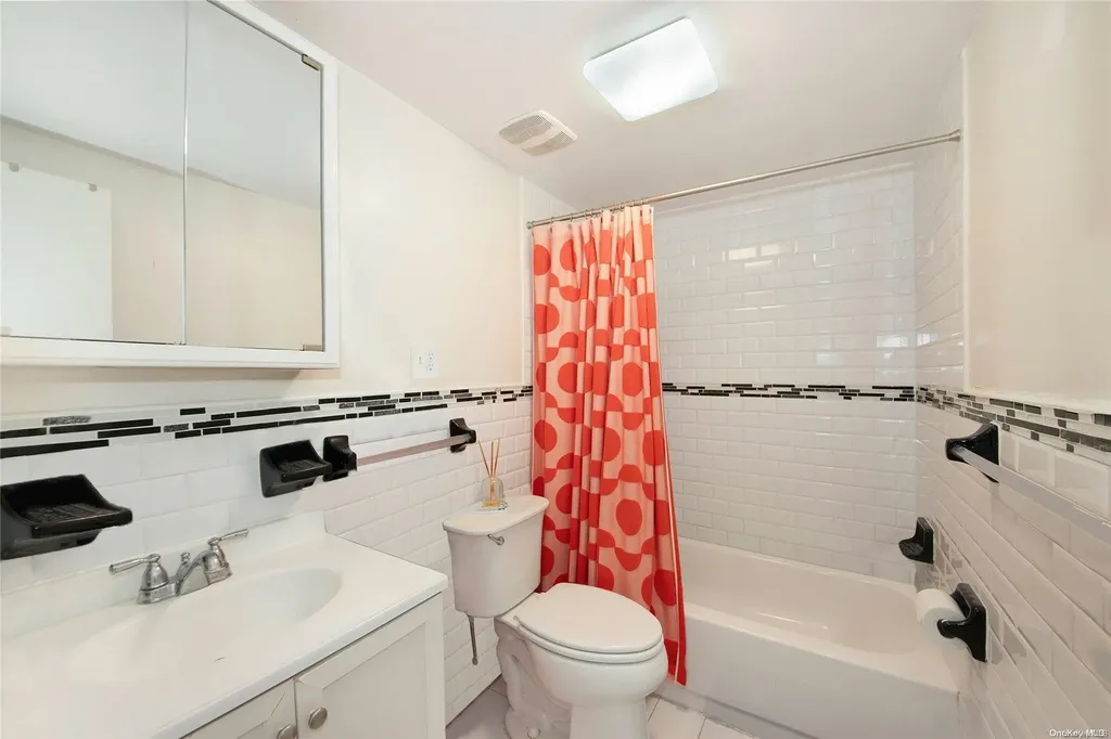 161 Gates Avenue Brooklyn NY 11238