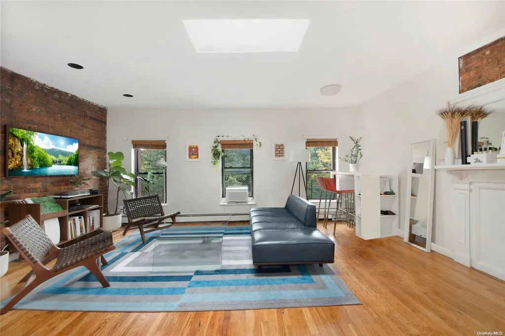 161 Gates Avenue Brooklyn NY 11238
