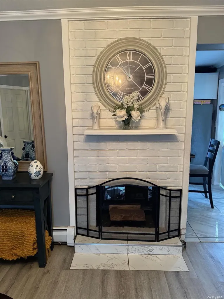 250 Blacksmith Road Levittown NY 11756