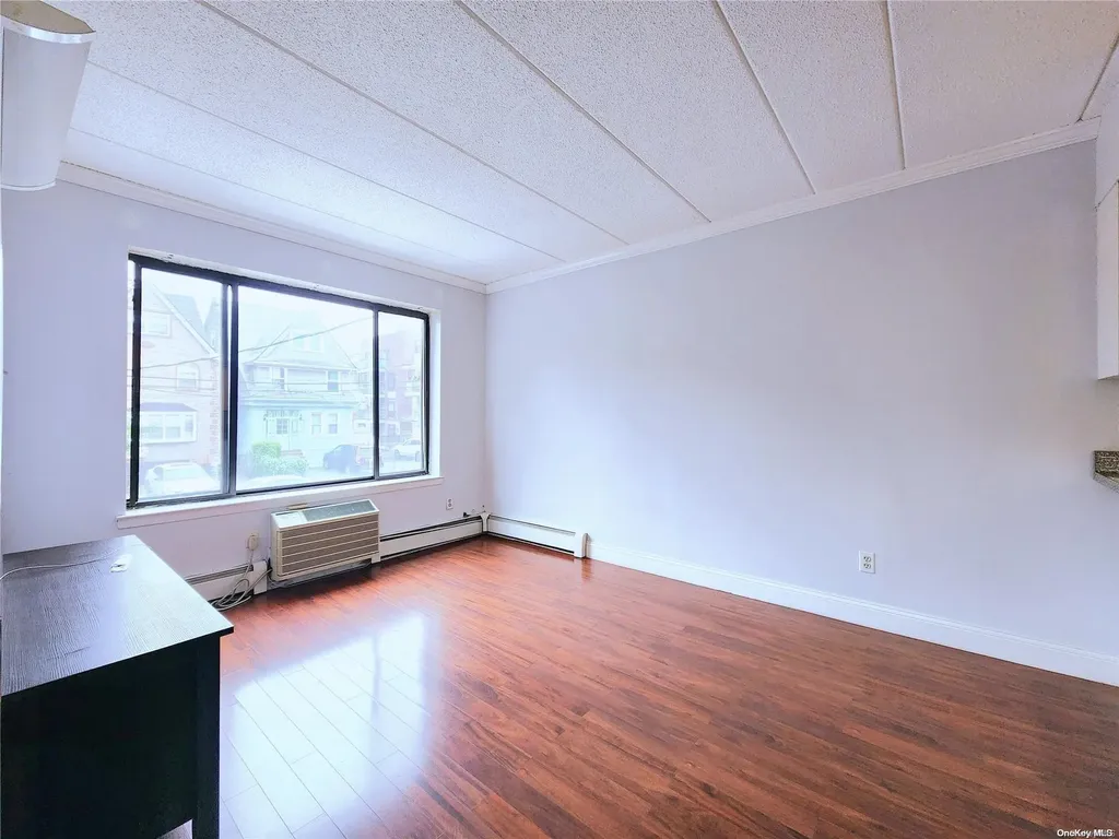 149-15 Barclay Avenue Flushing NY 11355