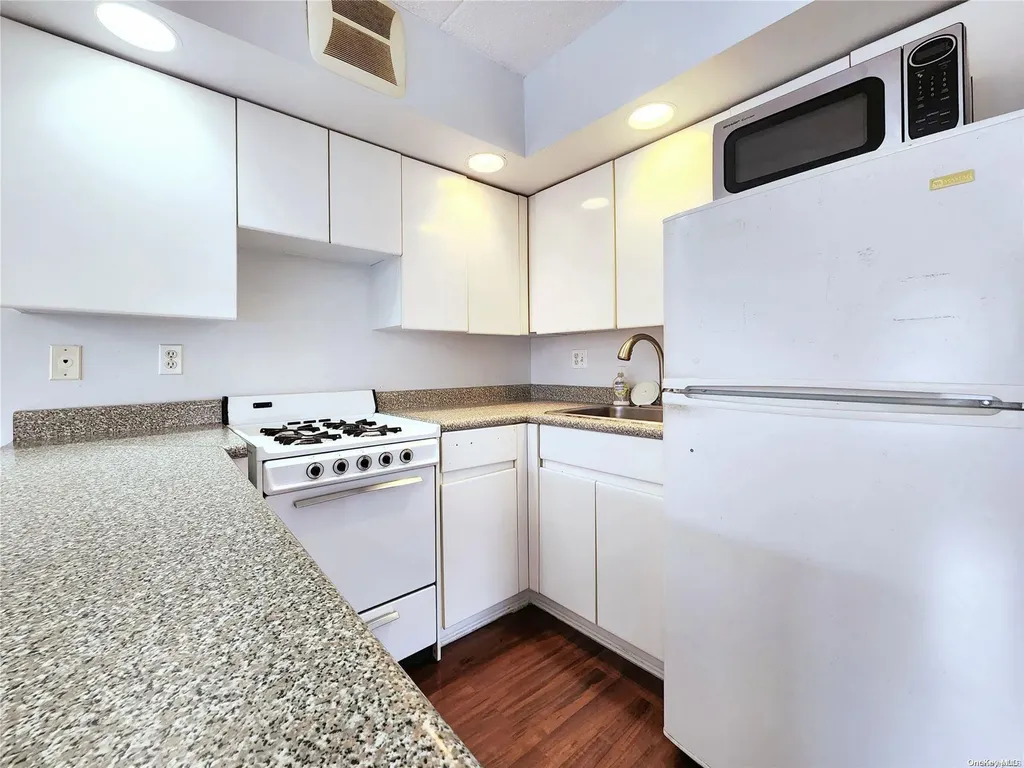 149-15 Barclay Avenue Flushing NY 11355