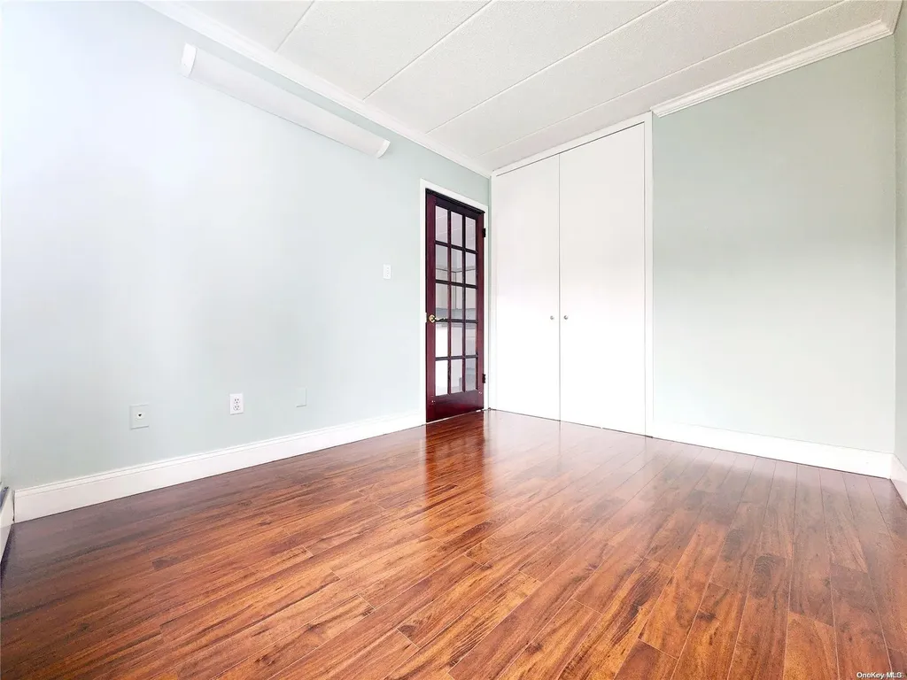 149-15 Barclay Avenue Flushing NY 11355
