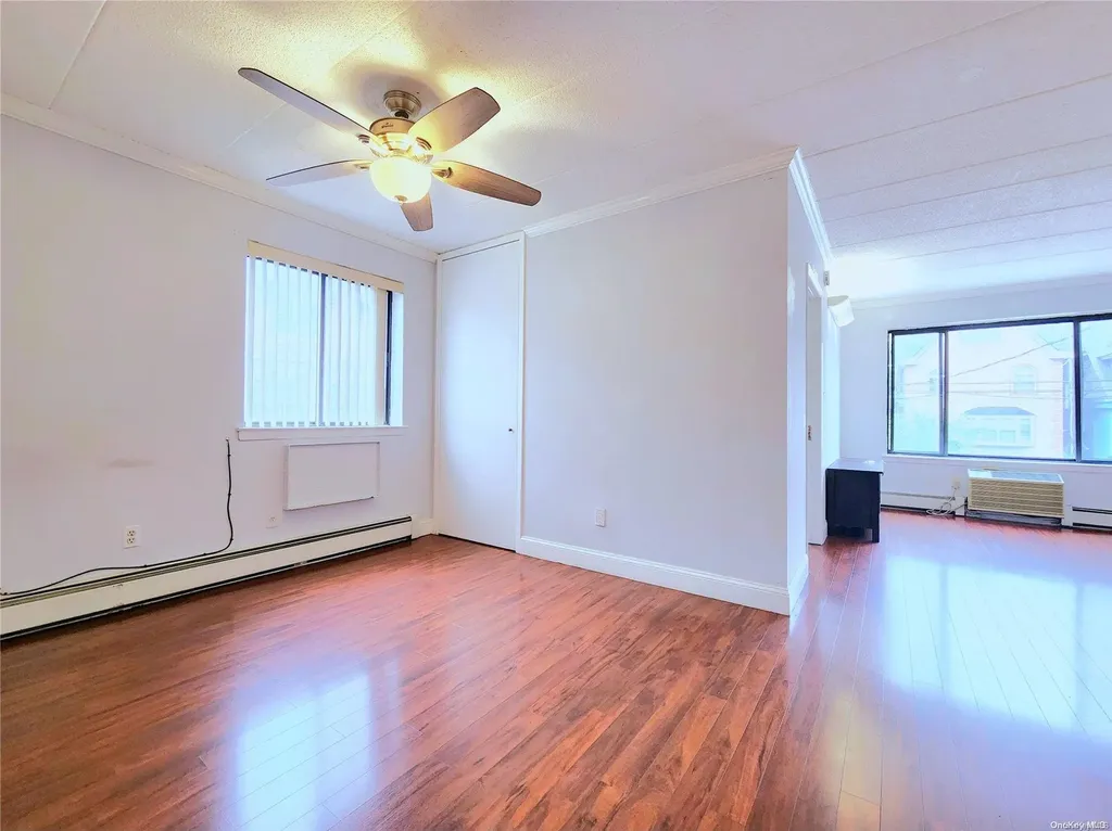 149-15 Barclay Avenue Flushing NY 11355