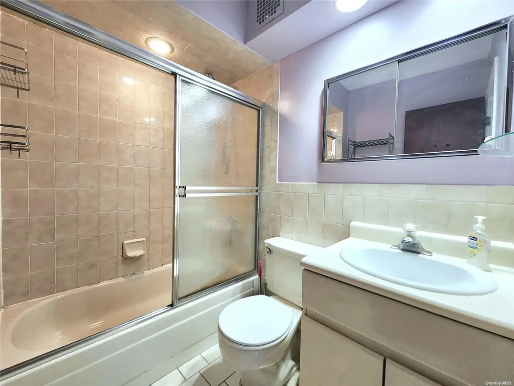 149-15 Barclay Avenue Flushing NY 11355