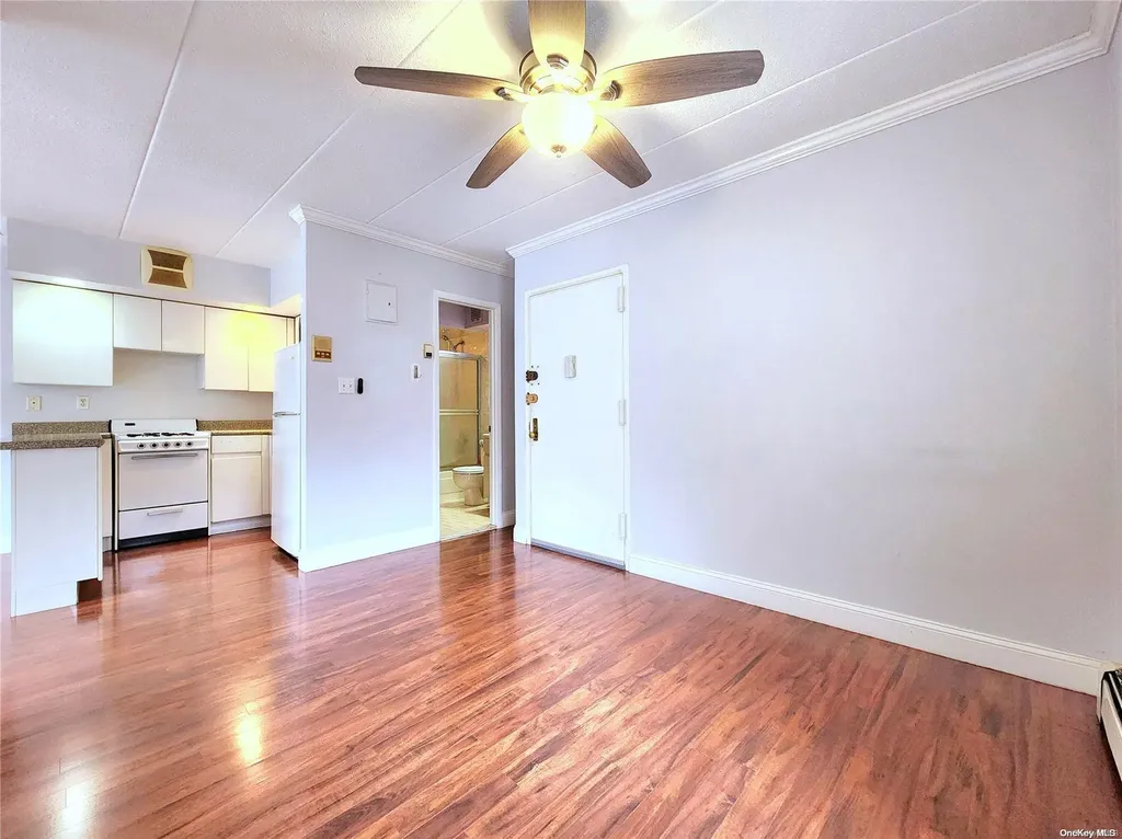 149-15 Barclay Avenue Flushing NY 11355