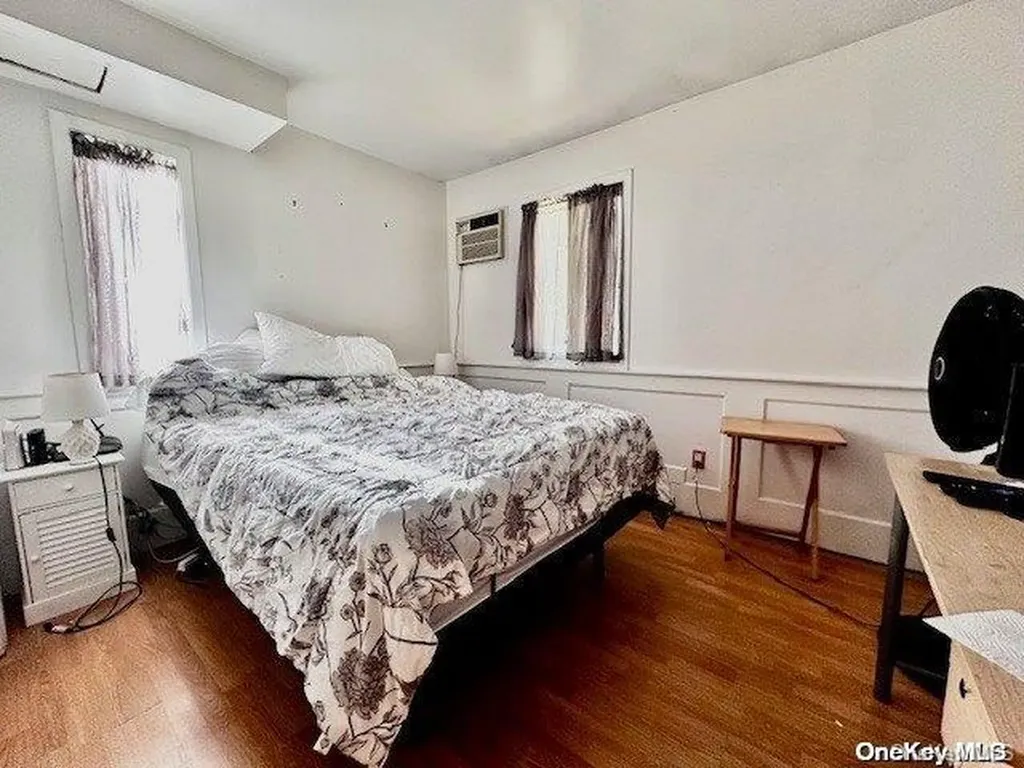 7 Chestnut Place Mastic Beach NY 11951