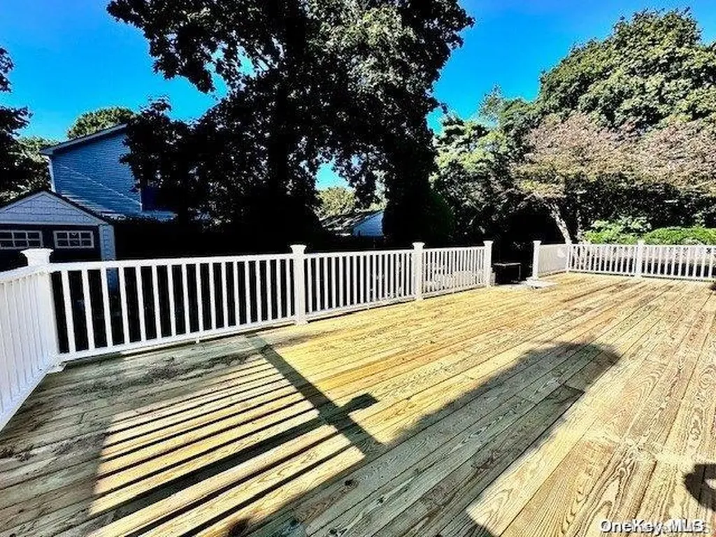 7 Chestnut Place Mastic Beach NY 11951