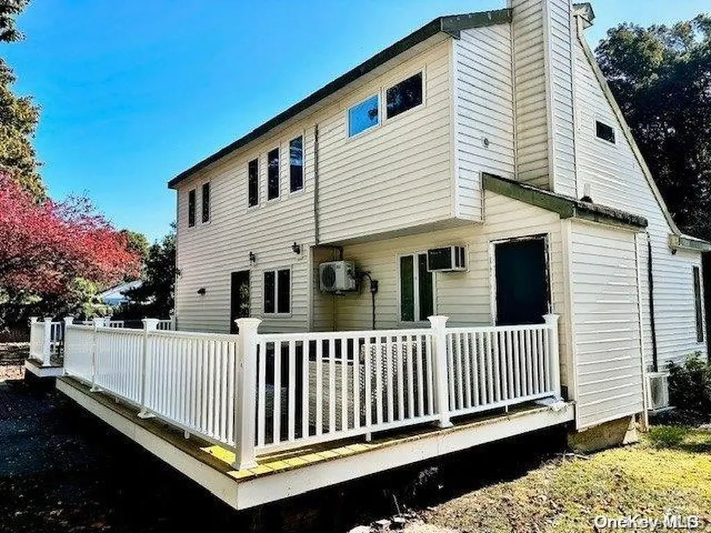 7 Chestnut Place Mastic Beach NY 11951