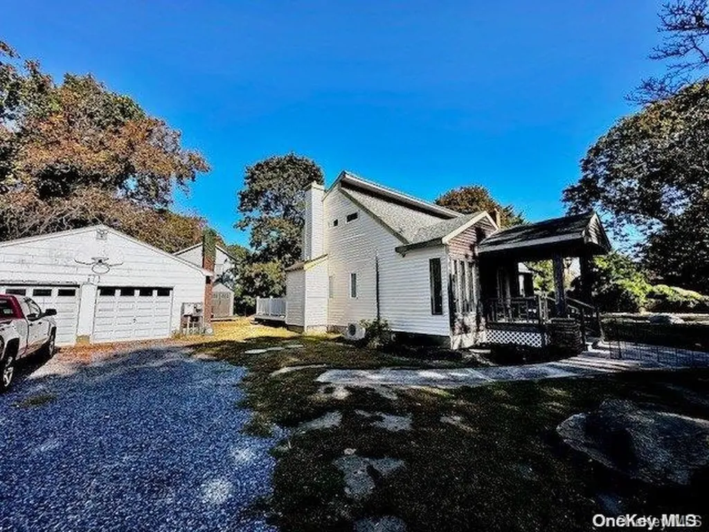 7 Chestnut Place Mastic Beach NY 11951