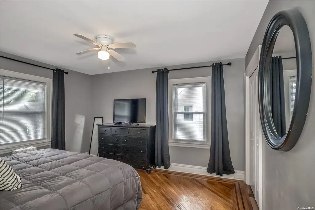 82 Fenimore Street Lynbrook NY 11563