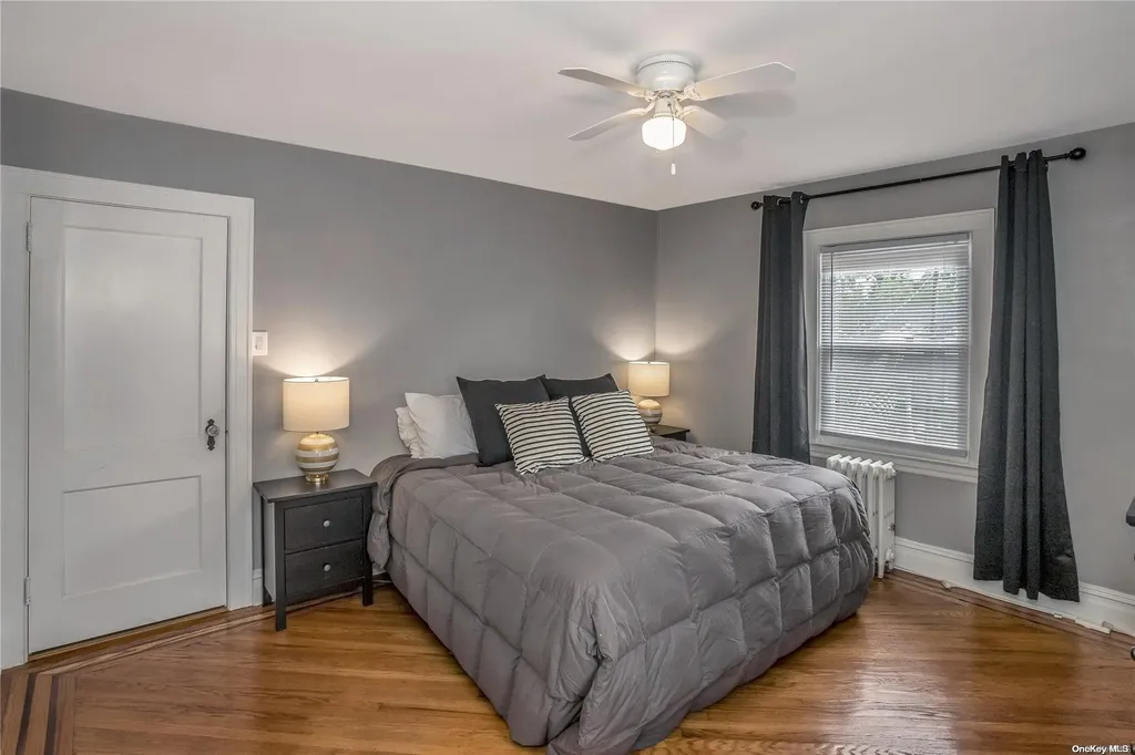 82 Fenimore Street Lynbrook NY 11563