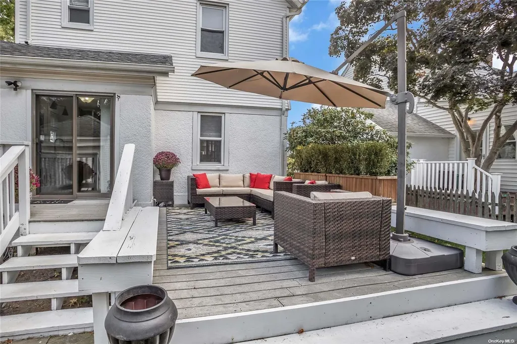 82 Fenimore Street Lynbrook NY 11563