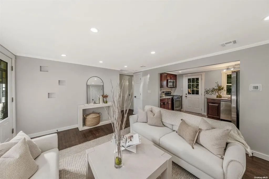 1350 Potter Boulevard Bay Shore NY 11706