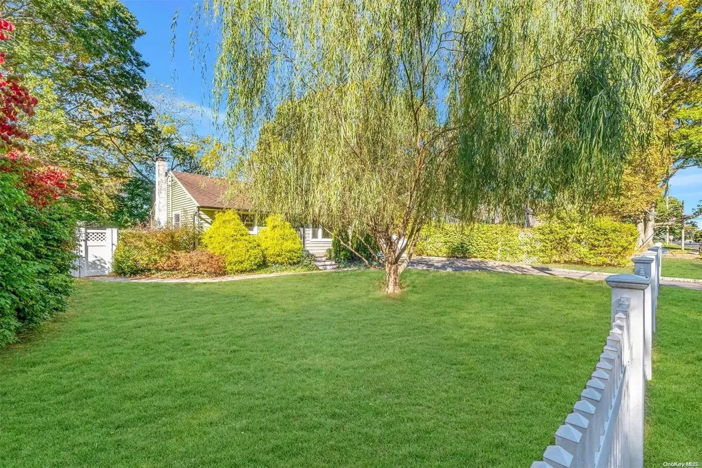 1350 Potter Boulevard Bay Shore NY 11706