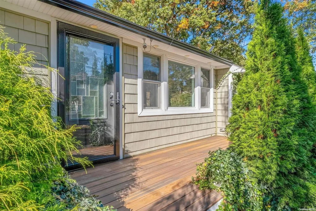 1350 Potter Boulevard Bay Shore NY 11706