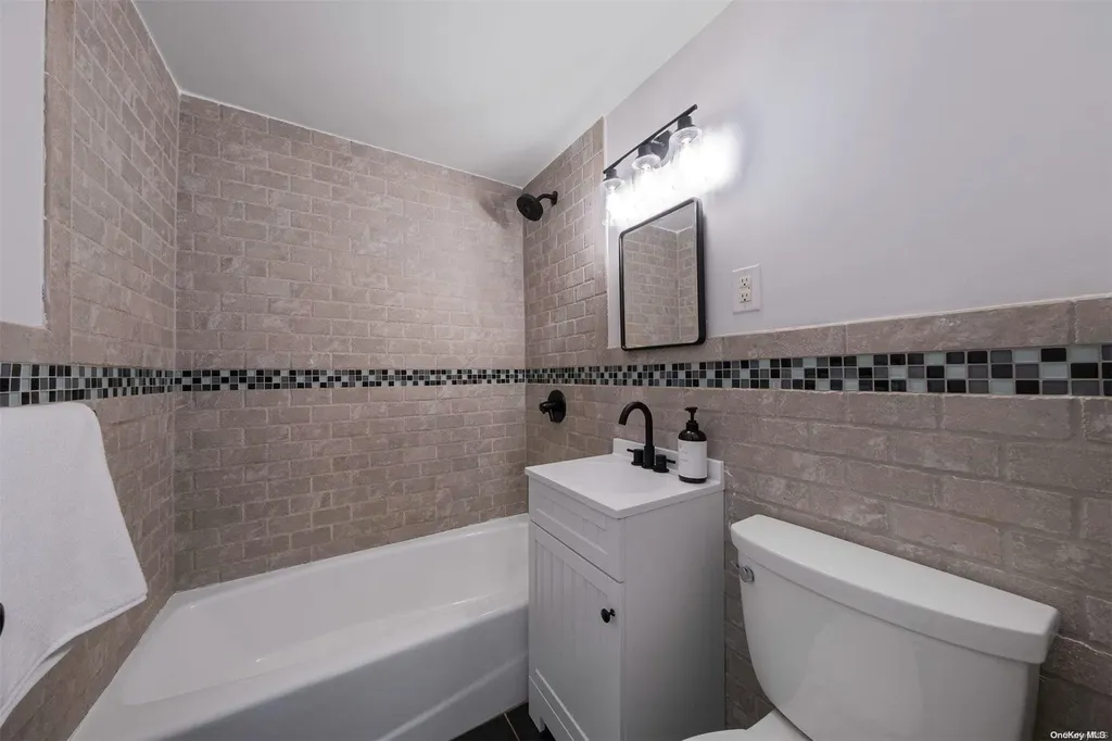 1350 Potter Boulevard Bay Shore NY 11706