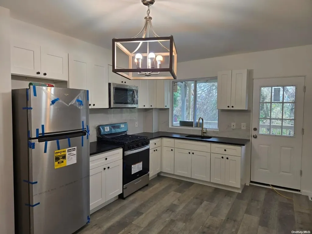 210 Washington Street Out Of Area Town NJ 08865