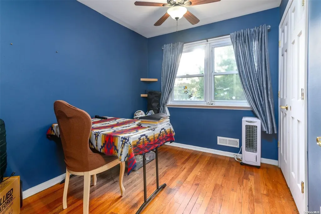 185 Broadway Brentwood NY 11717