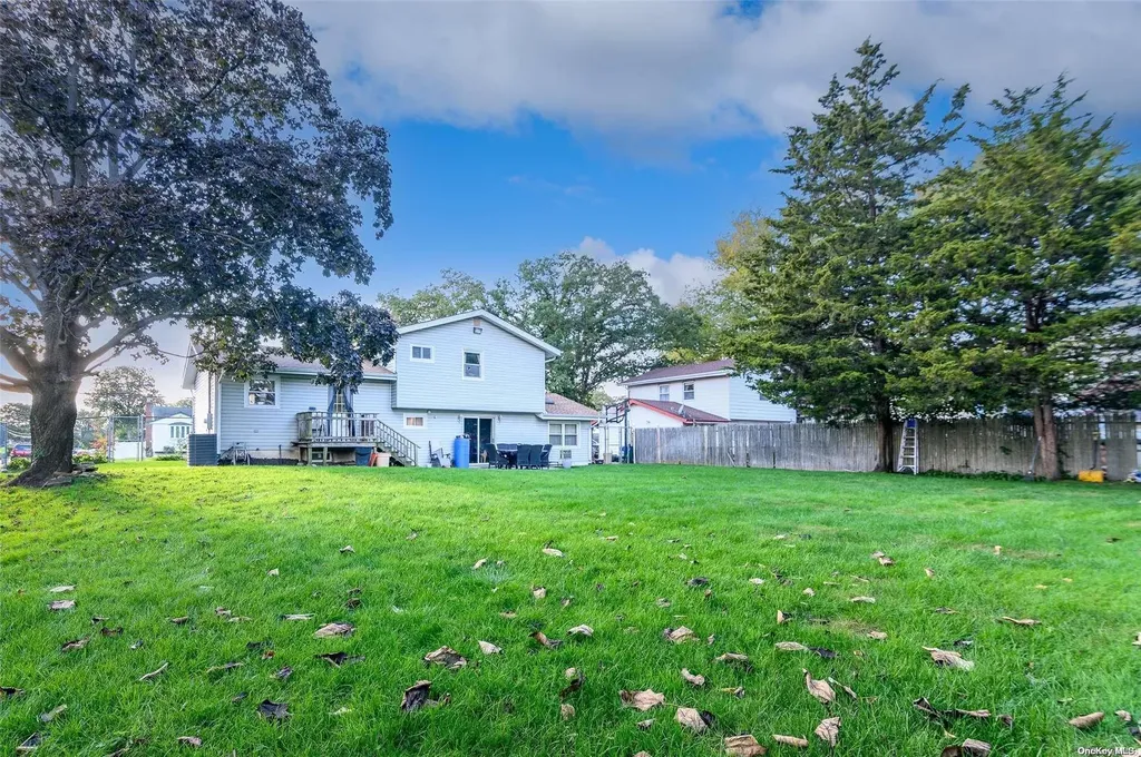 185 Broadway Brentwood NY 11717