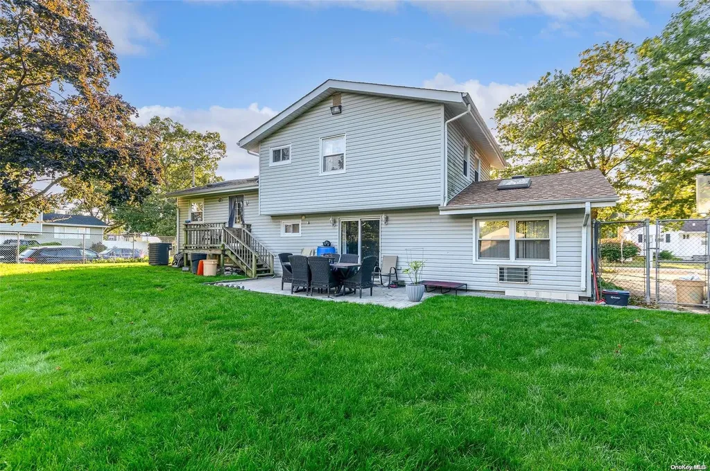 185 Broadway Brentwood NY 11717