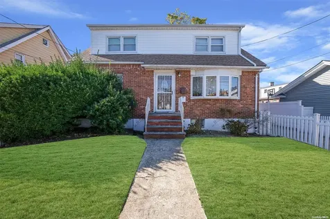 Springfield Gardens NY 11413