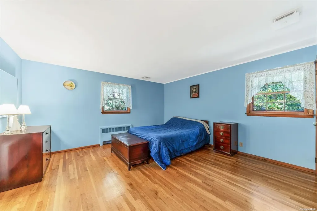 77 Stony Hill Path Smithtown NY 11787