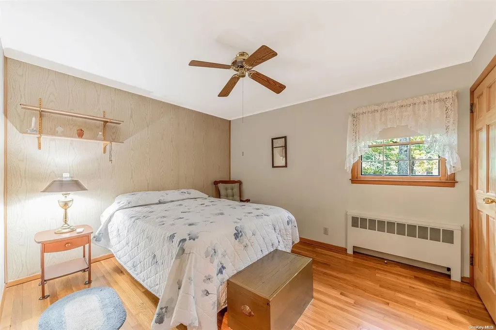 77 Stony Hill Path Smithtown NY 11787