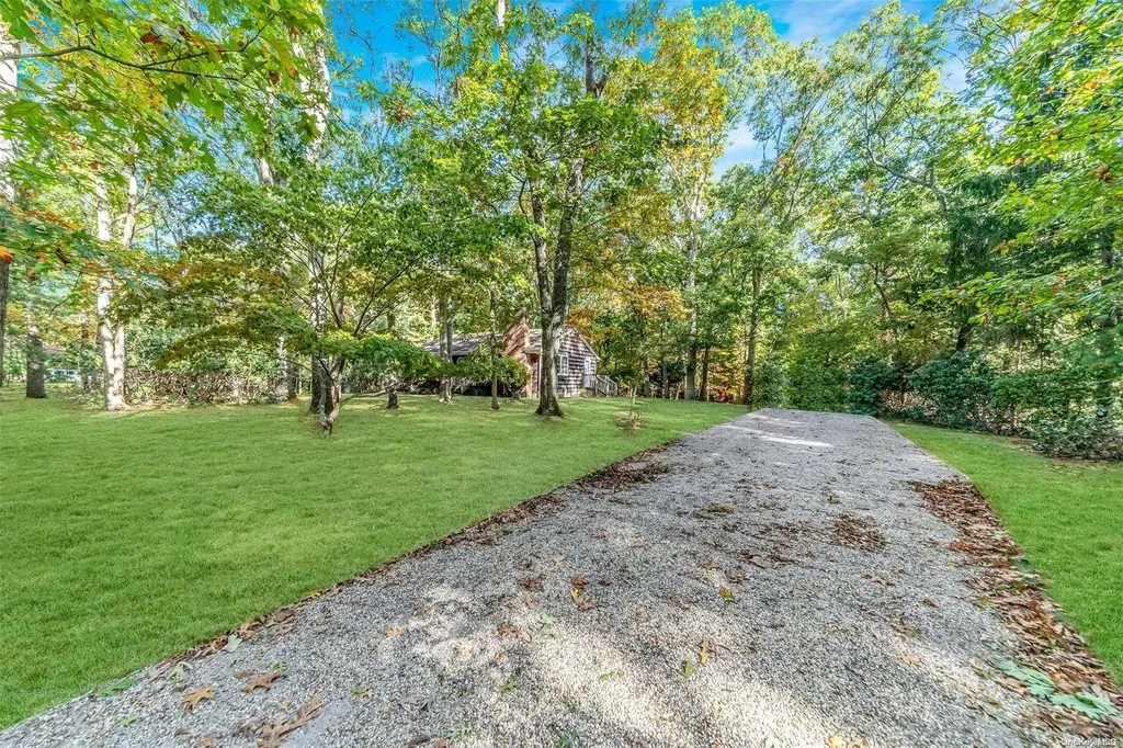 77 Stony Hill Path Smithtown NY 11787