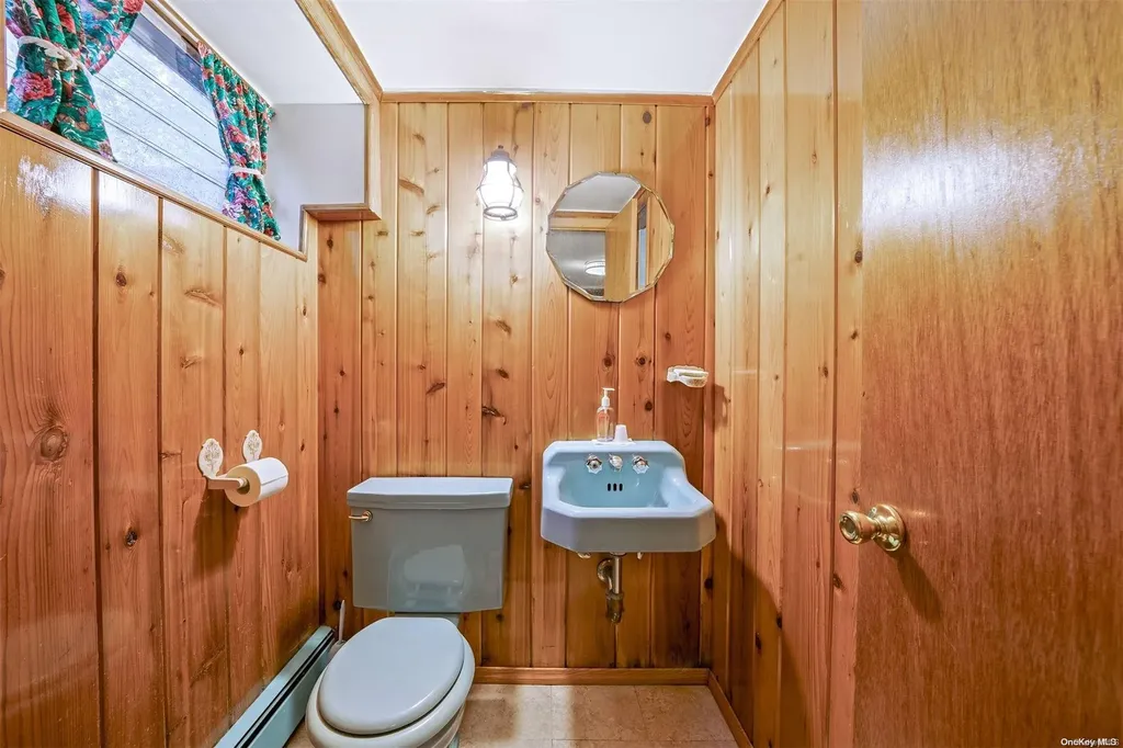 77 Stony Hill Path Smithtown NY 11787