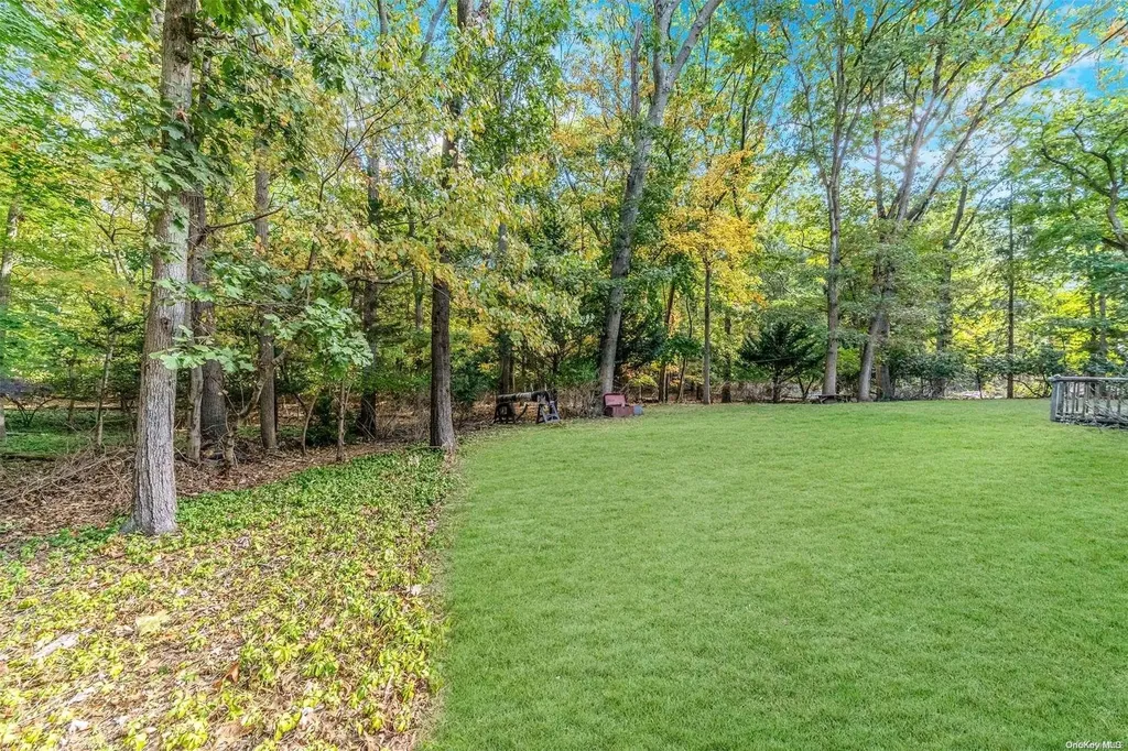 77 Stony Hill Path Smithtown NY 11787