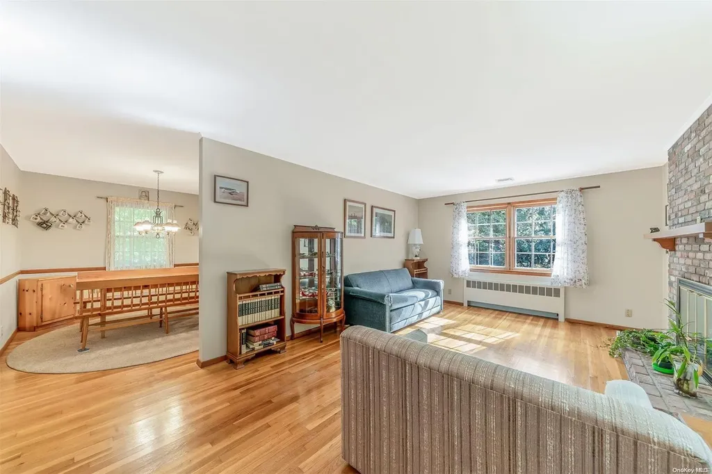 77 Stony Hill Path Smithtown NY 11787