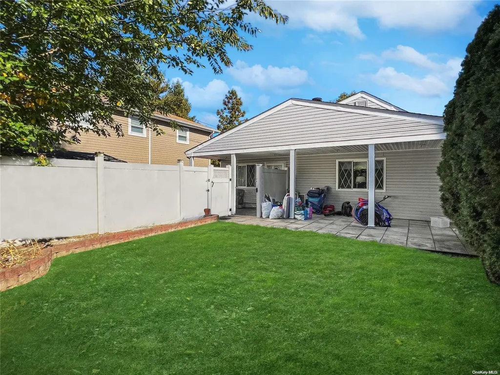 28 Floral Avenue Bethpage NY 11714