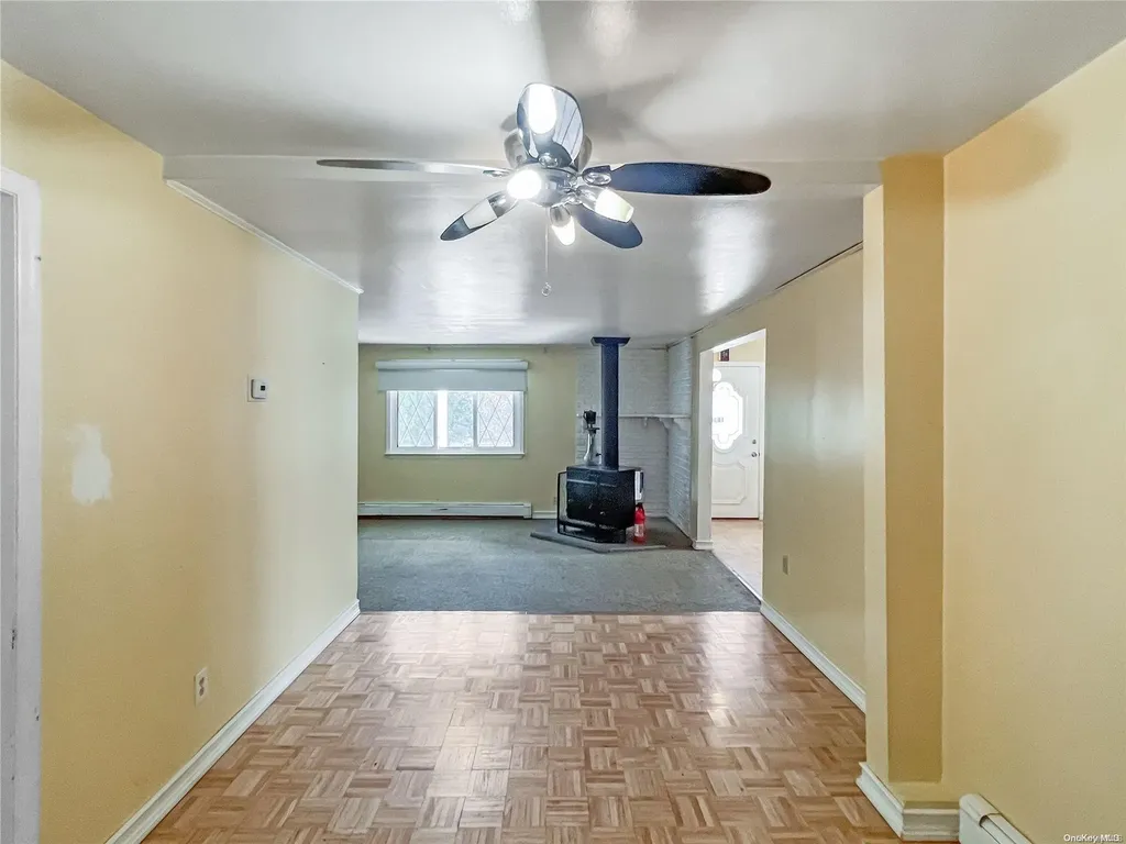 28 Floral Avenue Bethpage NY 11714