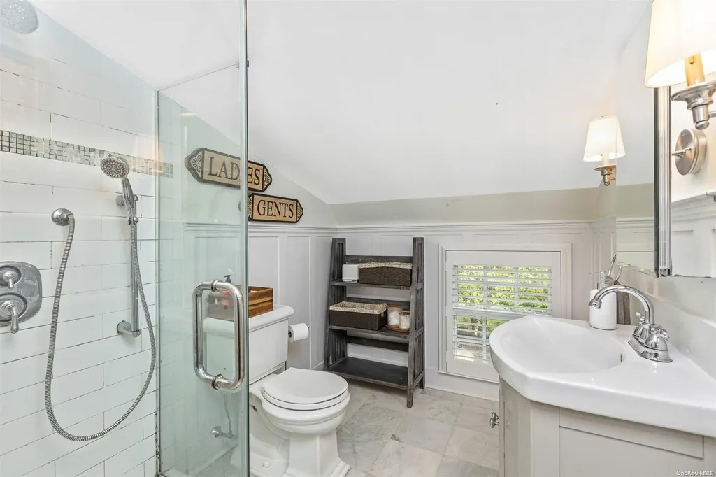 335 4th Avenue Saint James NY 11780