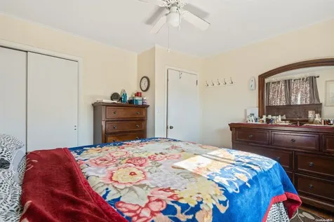 381 28th Street Copiague NY 11726