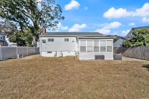 381 28th Street Copiague NY 11726