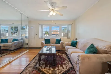 381 28th Street Copiague NY 11726