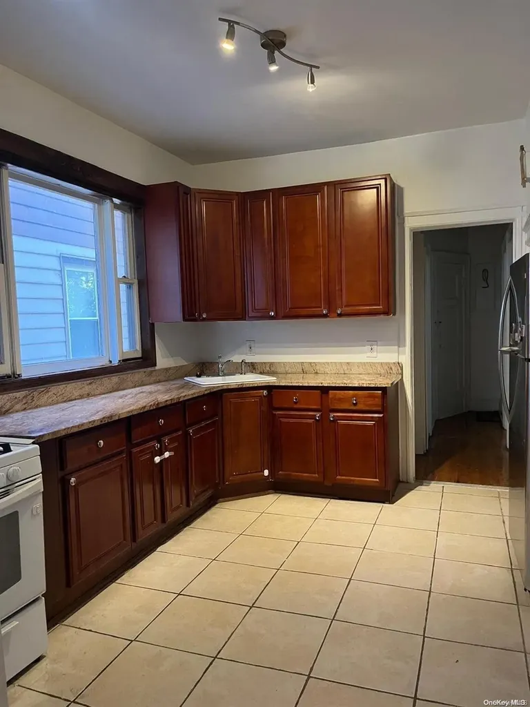 417 Marlborough Road Brooklyn NY 11226
