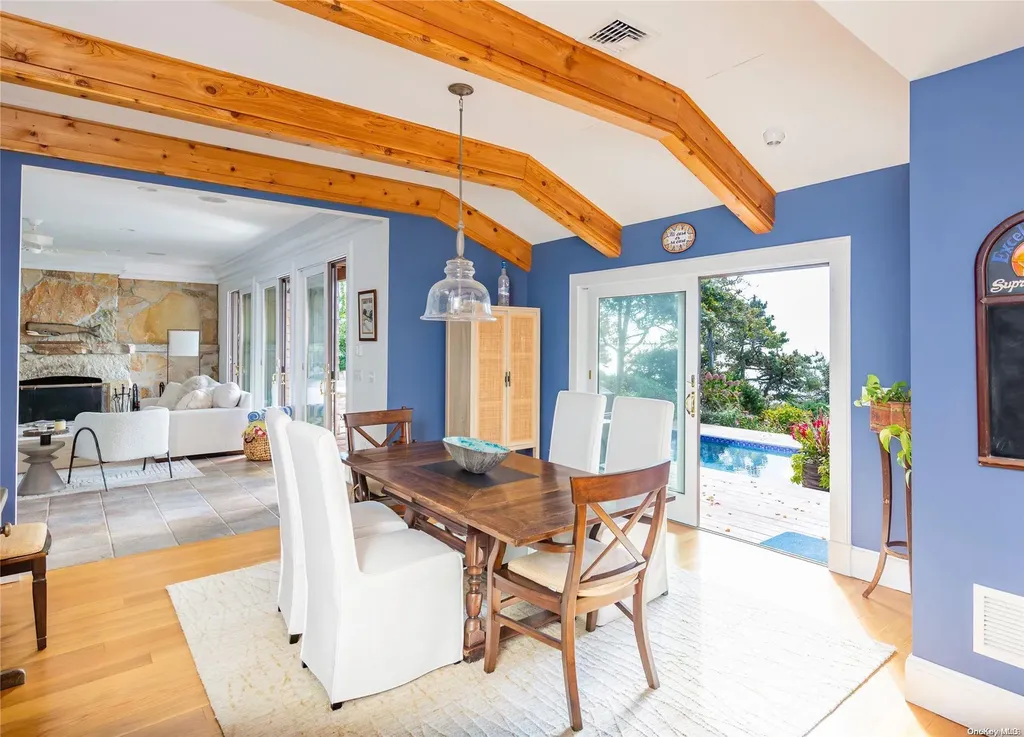 8 Peconic Road Southampton NY 11968