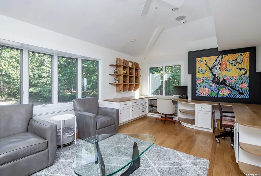 8 Peconic Road Southampton NY 11968