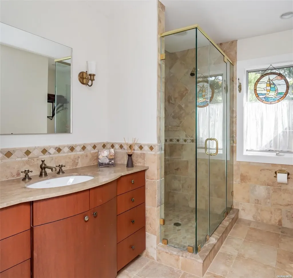 8 Peconic Road Southampton NY 11968