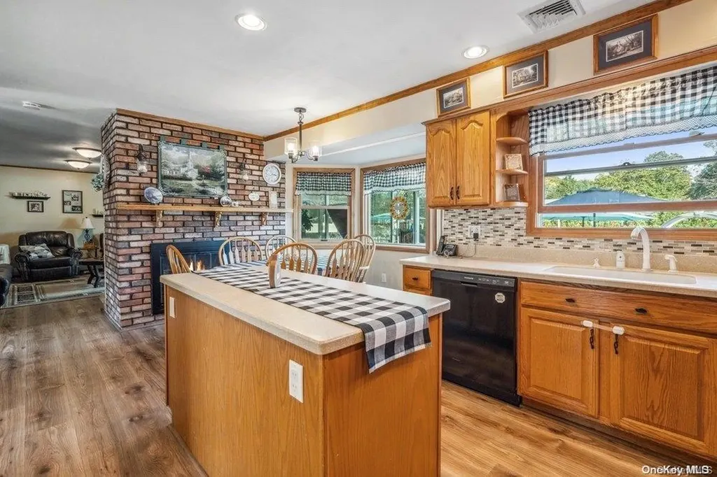 52 Steven Place Smithtown NY 11787