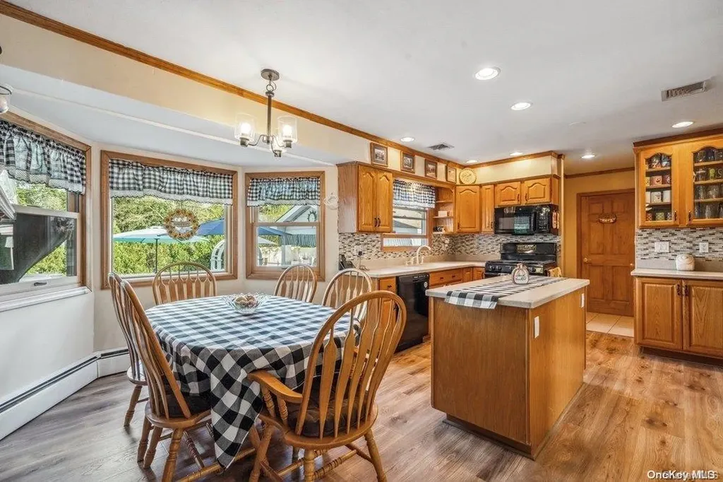52 Steven Place Smithtown NY 11787