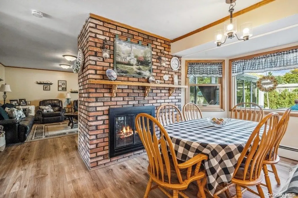 52 Steven Place Smithtown NY 11787